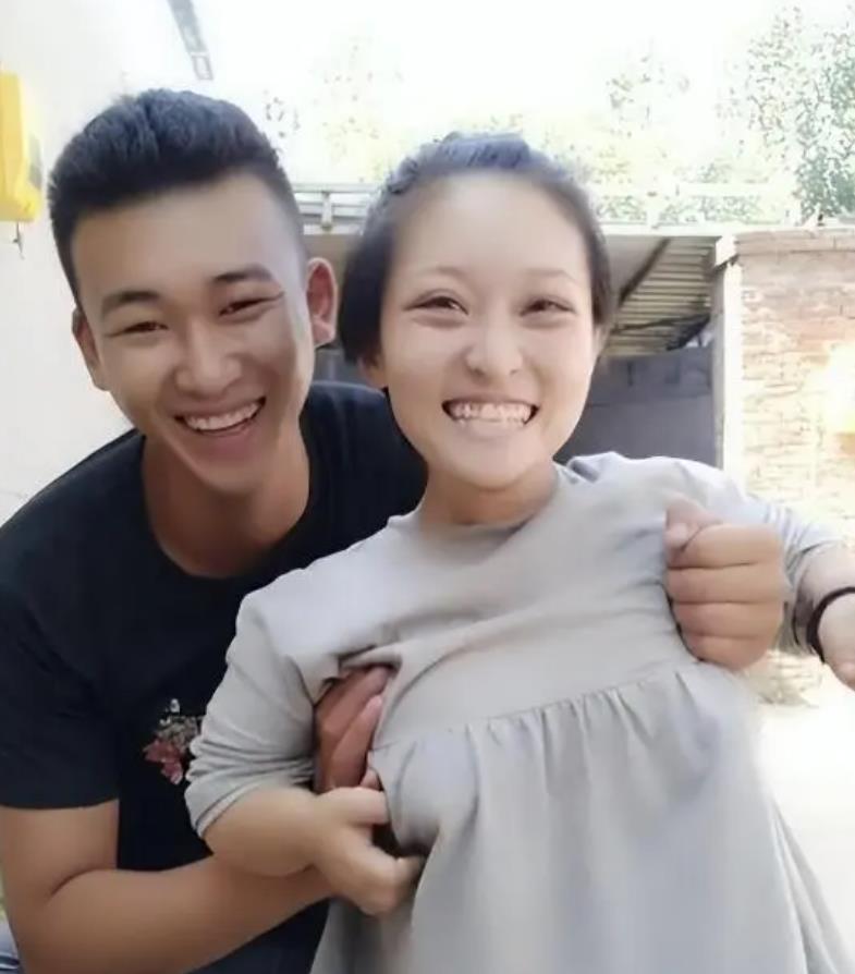 河北小伙娶侏儒症女子,侏儒男人对妻子打掉孩子