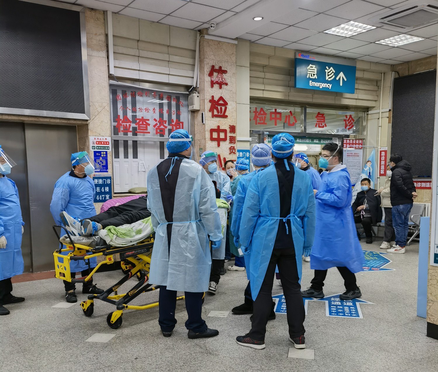 守护健康抗击疫情我们在行动,白衣天使抗击新冠疫情