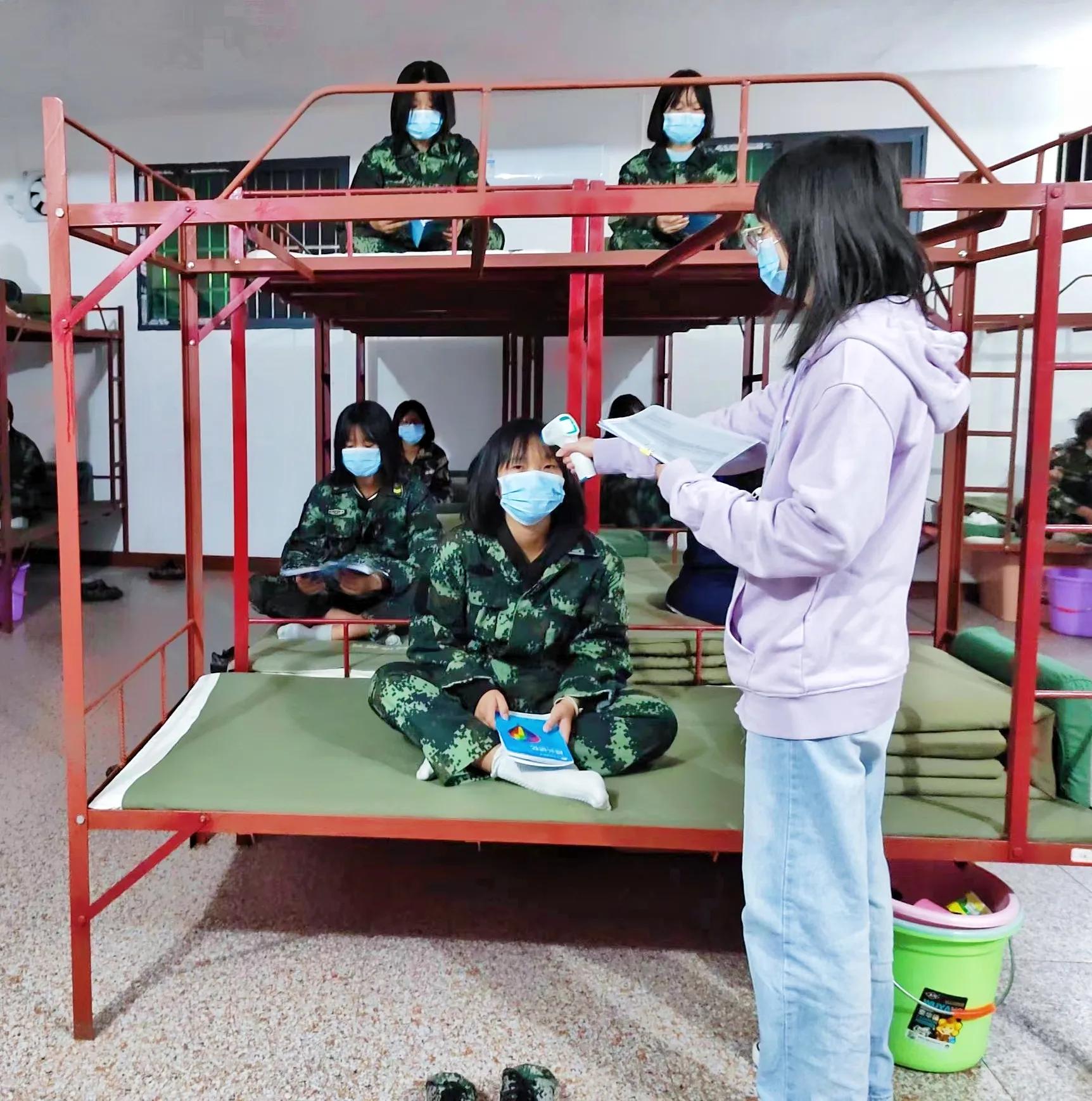 口罩“罩”不住欢声笑语——远博特色学校：远离疫魔，博来安康