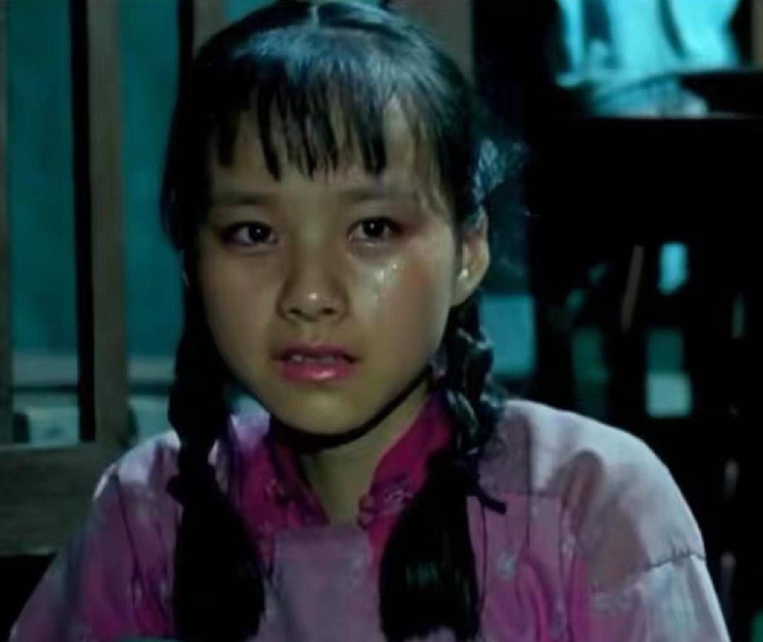 哪几个女明星的鼻子不好看,鼻子不好看的十大女星