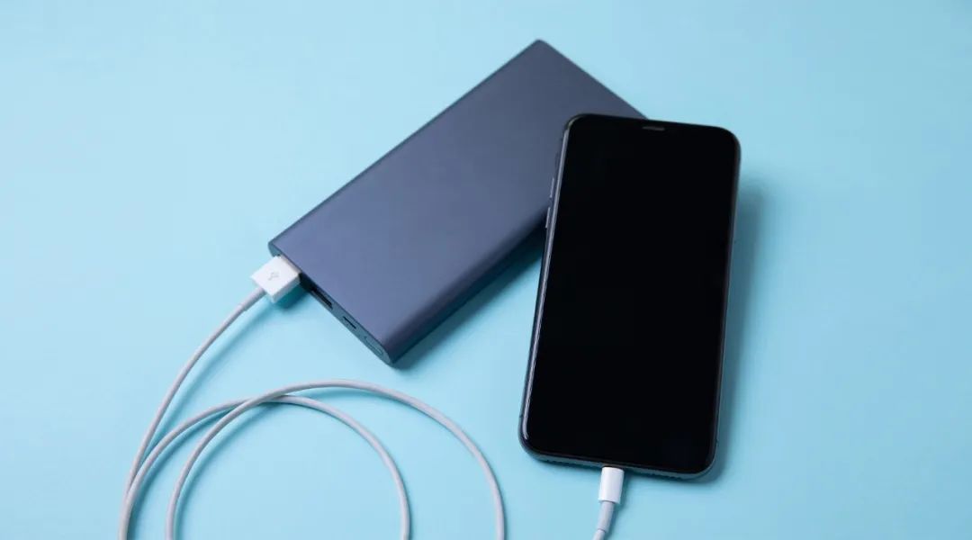 充电宝使用安全常识,充电宝的危害与使用方法