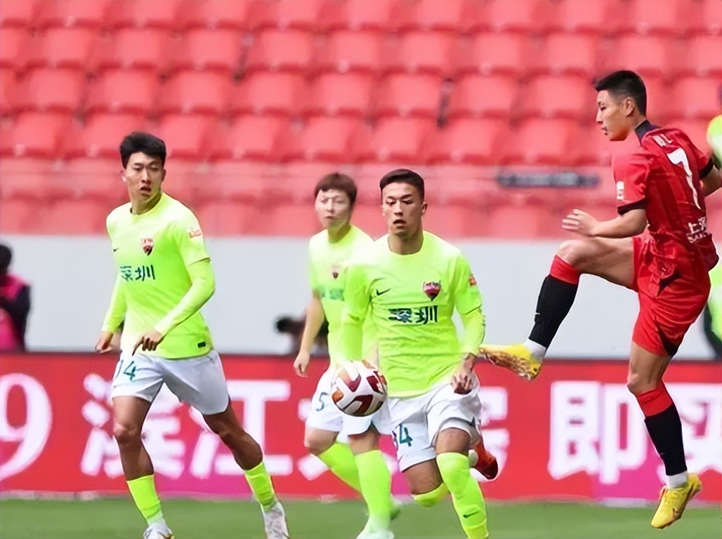 国足最新名单武磊,国足最新大名单王大雷