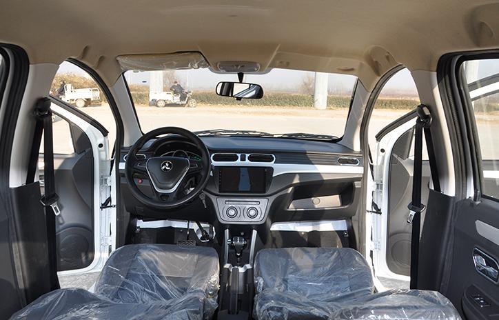 目前公认最好的老年电动四轮车,7万元300公里续航电动车对比