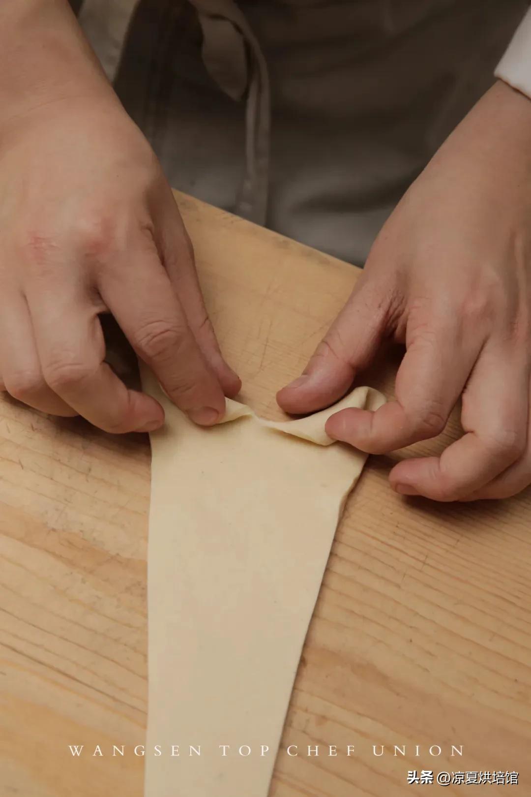 丹麦牛角开酥教程,手工奶酥吐司面包