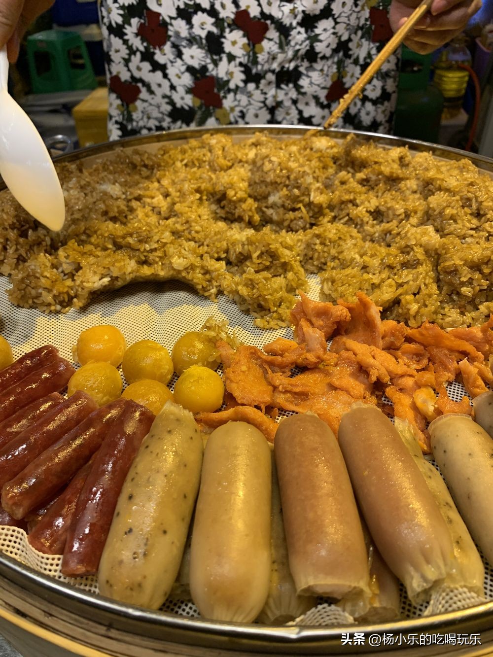 重庆民心佳园人山人海,重庆民心佳园夜市回归“顶流”