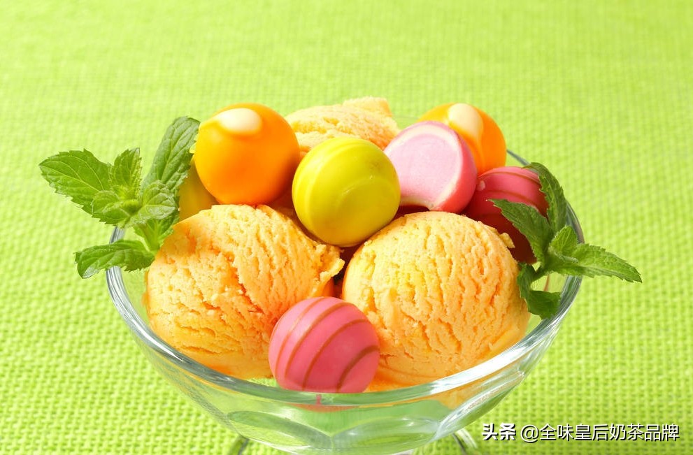 全自动冰淇淋多少一台,大型全自动冰淇淋机器推荐