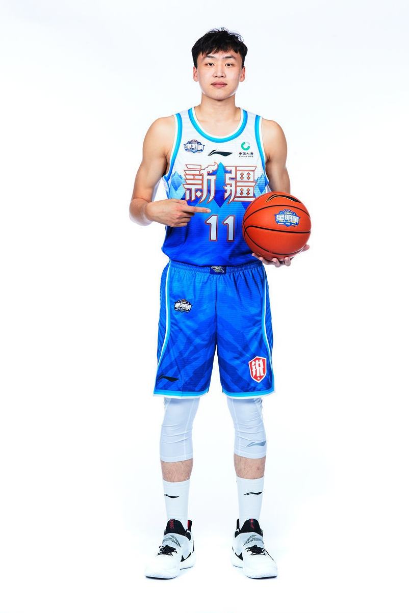 郭艾伦潘玮柏篮球,邓超郭艾伦完整视频