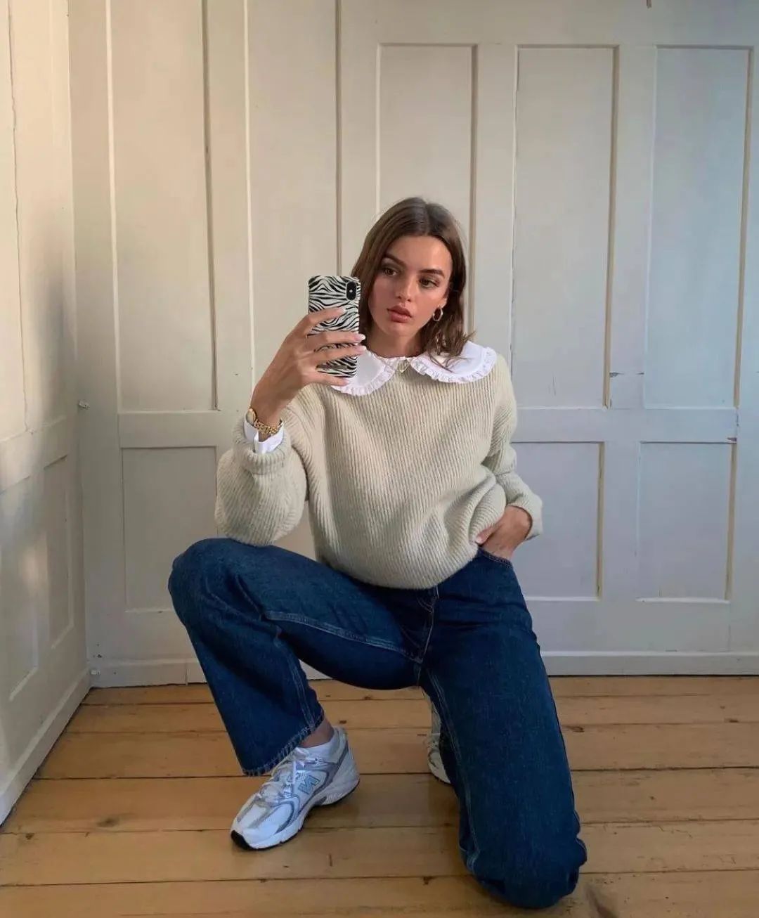 毛衣衬衫叠穿搭配什么裤子,冬天衬衫如何搭配毛衣