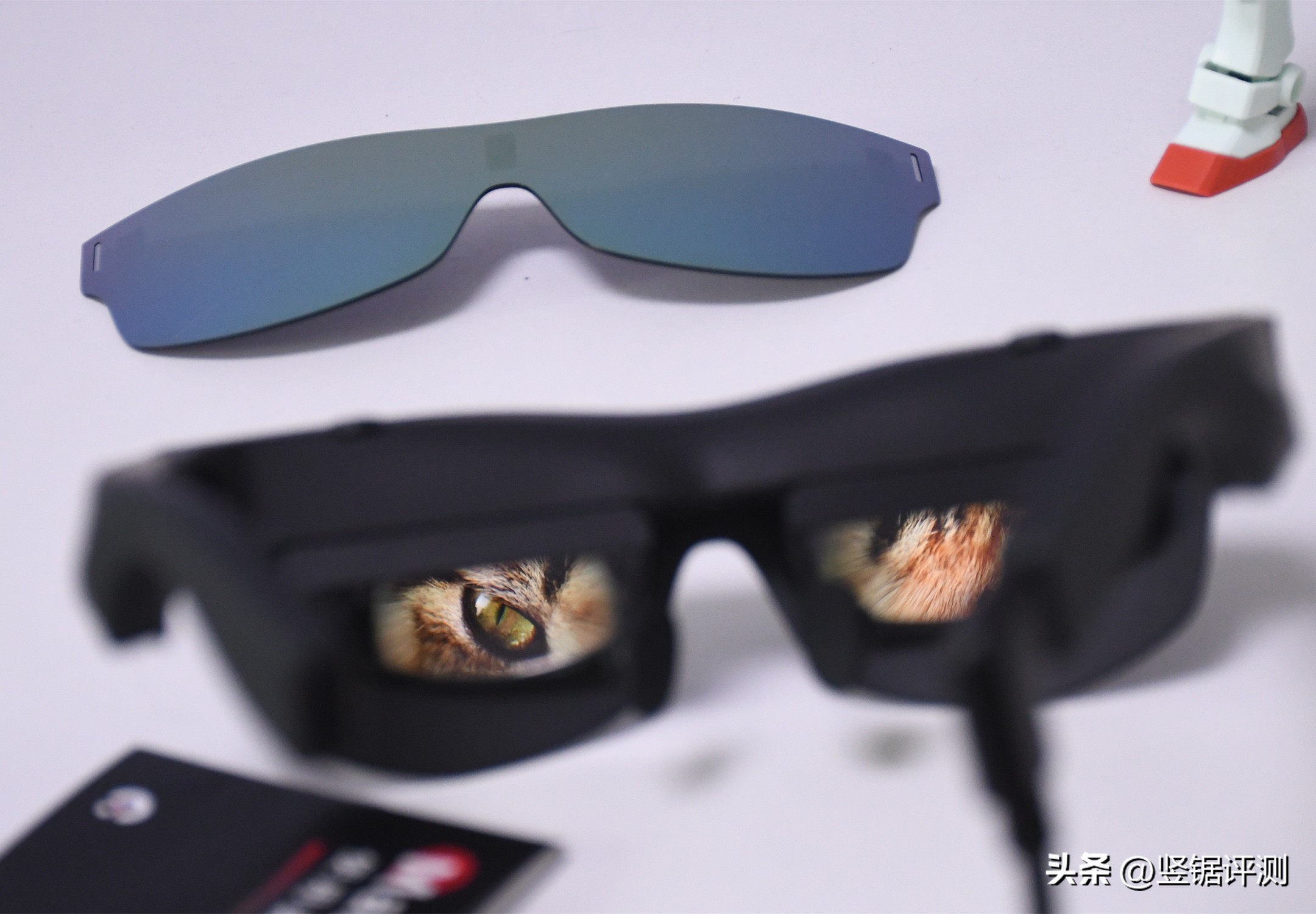 能带来“150寸”观影体验的智能眼镜！TQSKYT1视听智能眼镜评测