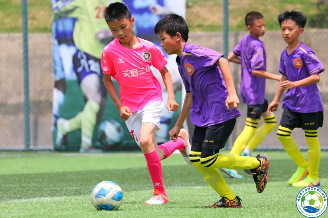 四川天府新区合江小学足球比赛,天府新区合江小学足球比赛2020年