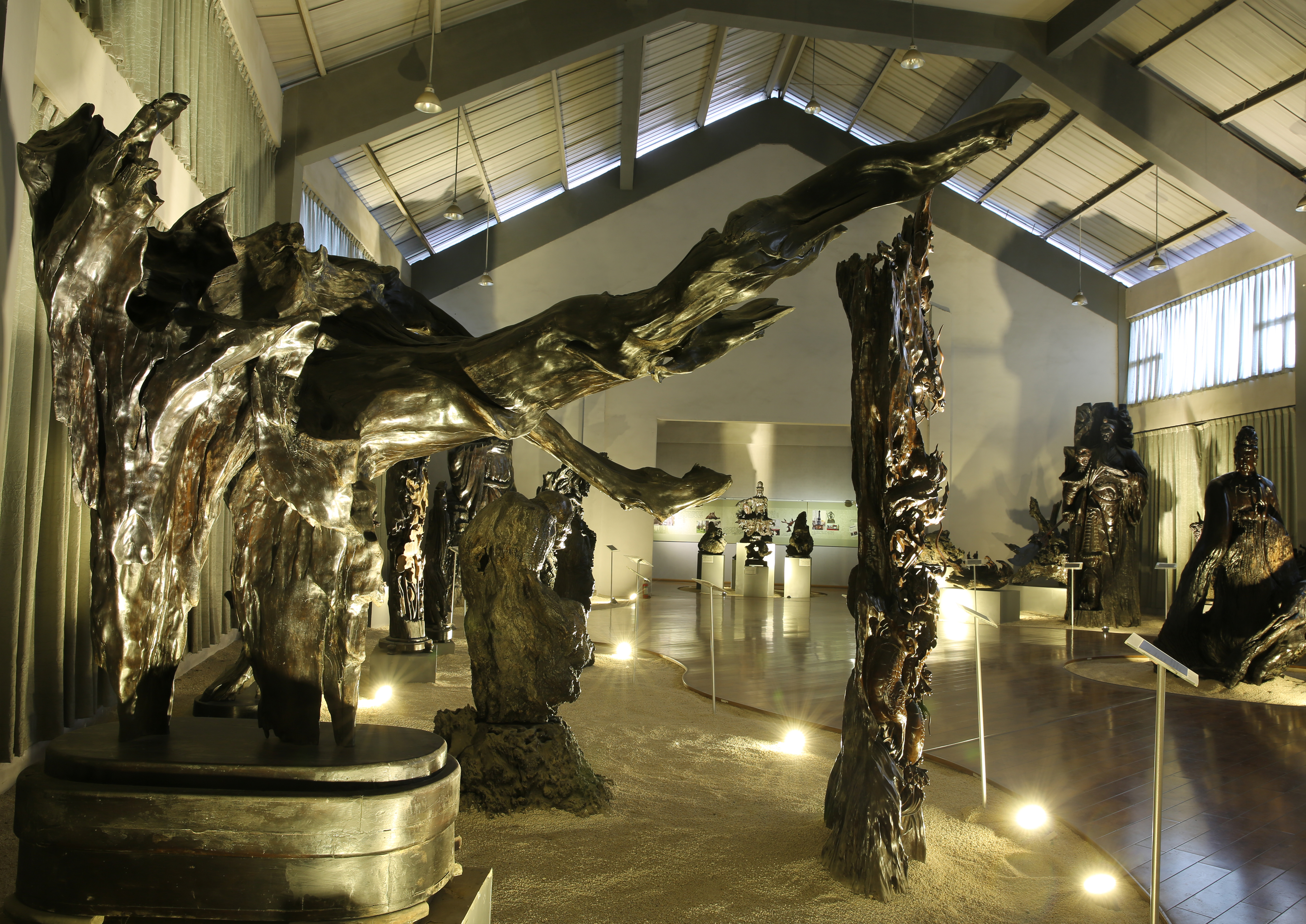 爱它，就盘它！风靡一时的手串热度过去了，你的宝贝还好吗？