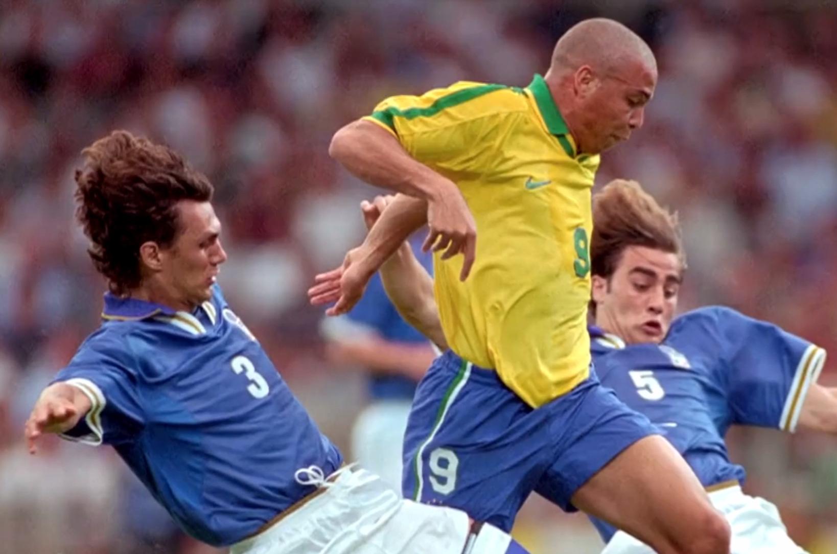 九五至尊莱万当年踢的哪个队,莱万的九五至尊是世界纪录吗