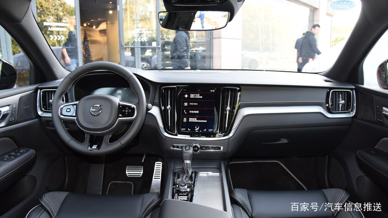 沃尔沃s60奔驰c260l哪个性价比高,奔驰c260与沃尔沃s60哪个值得买