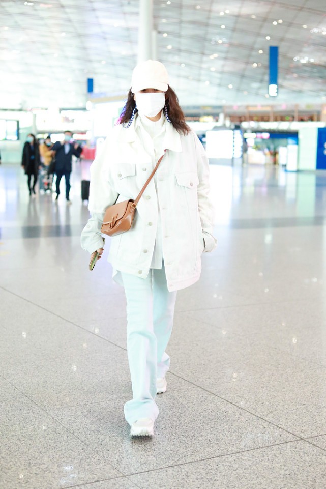 海清发型衣服搭配,海清的着装风格