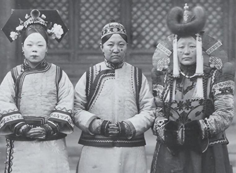 清朝如何区分女人是汉族还是满族？有两个部位，一个明显一个隐私