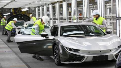 跑车蜻蜓标志是什么车,蜻蜓标志是什么车图片大全