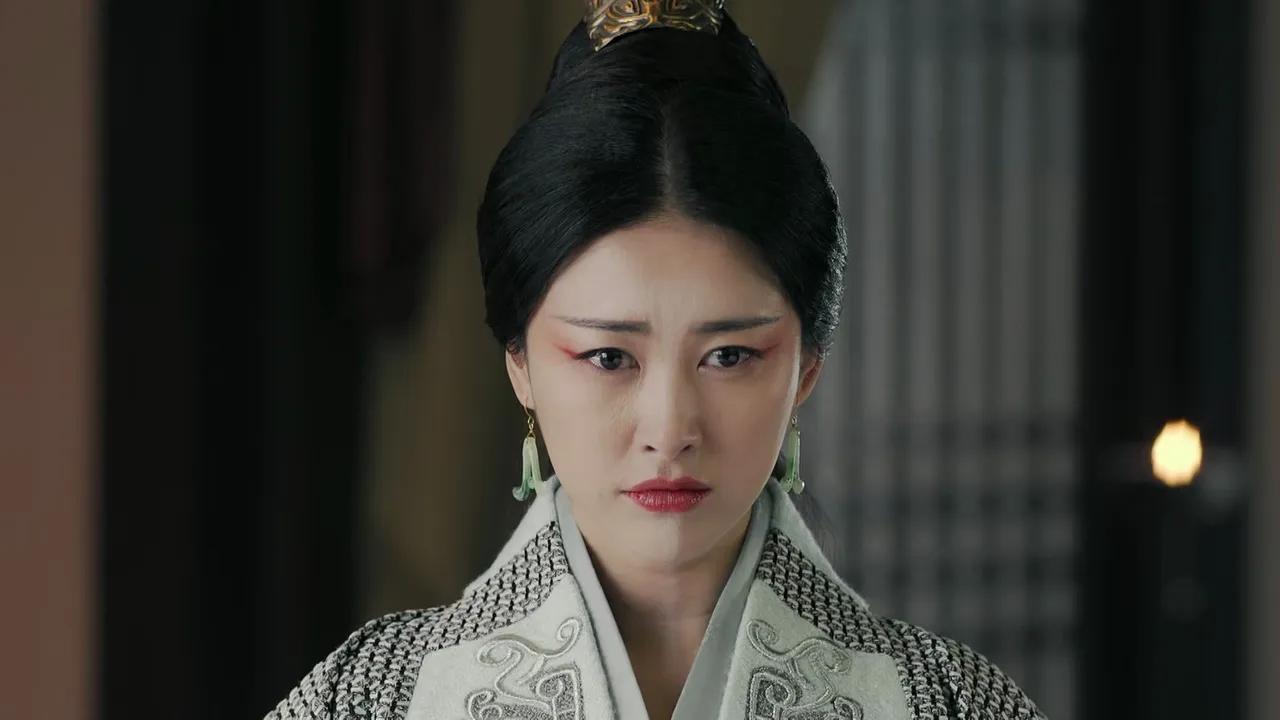 武后惊愕：是可忍孰不可忍，与外婆*伦乱**，*暴强**太子之妻，乱刀分尸