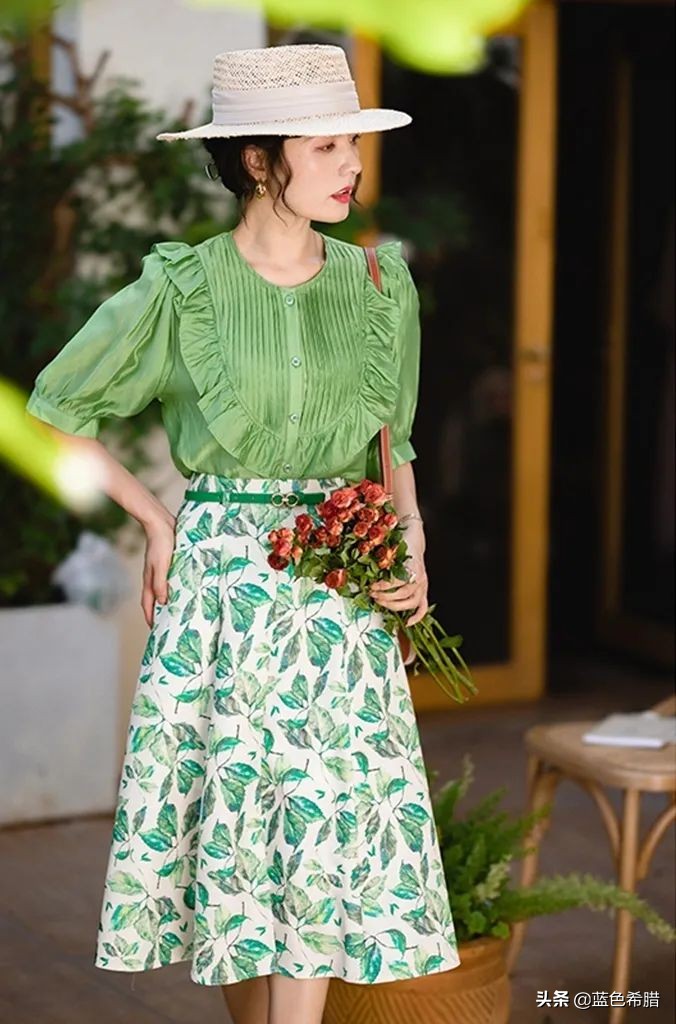 中年妇女冬季拍照摆姿势的技巧,拍照怎样摆好看的中年妇女pose