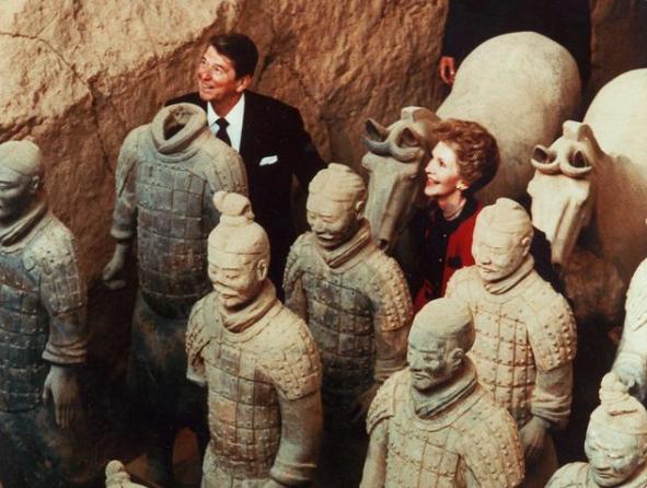 喜剧演员、B级片男主、足球先生，这些明星一不小心成了一国总统