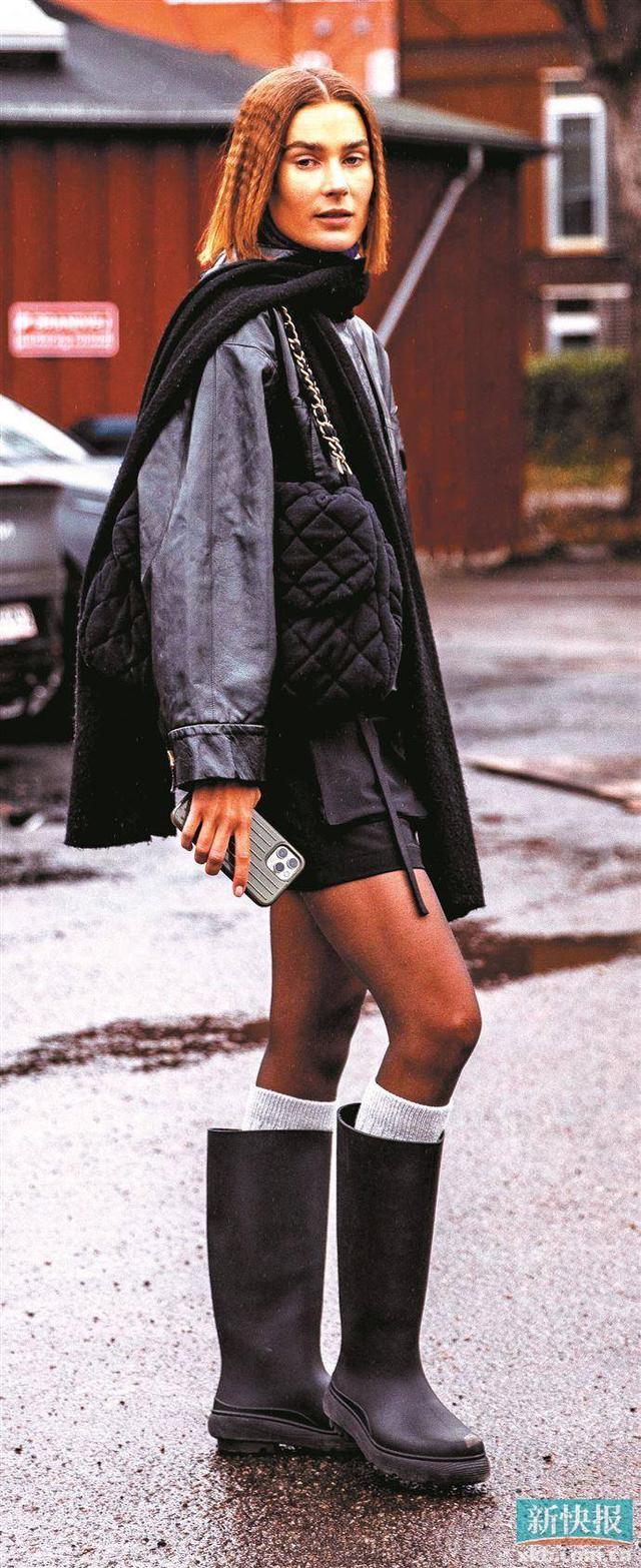 绌挎惌鐏垫劅鏃跺皻琛楁媿,绌挎惌鐏垫劅