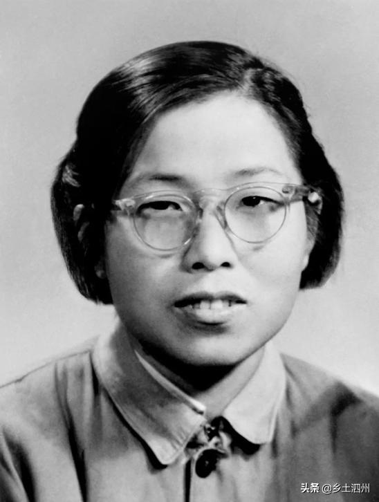 纪念1972年安徽日报《白衣红心李月华》发表50周年