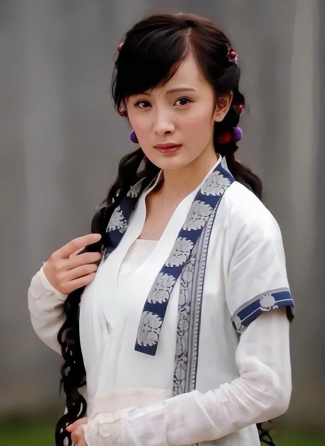 仙剑奇侠传三杨幂23,杨幂分饰两角仙剑三