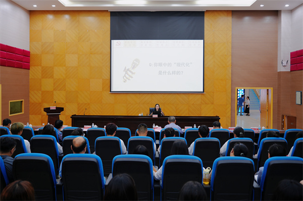 关工委走进学校慰问活动简报范文,市关工委慰问活动