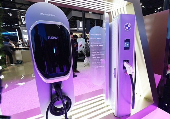 新能源车充电换电未来趋势,新能源车充电换电站