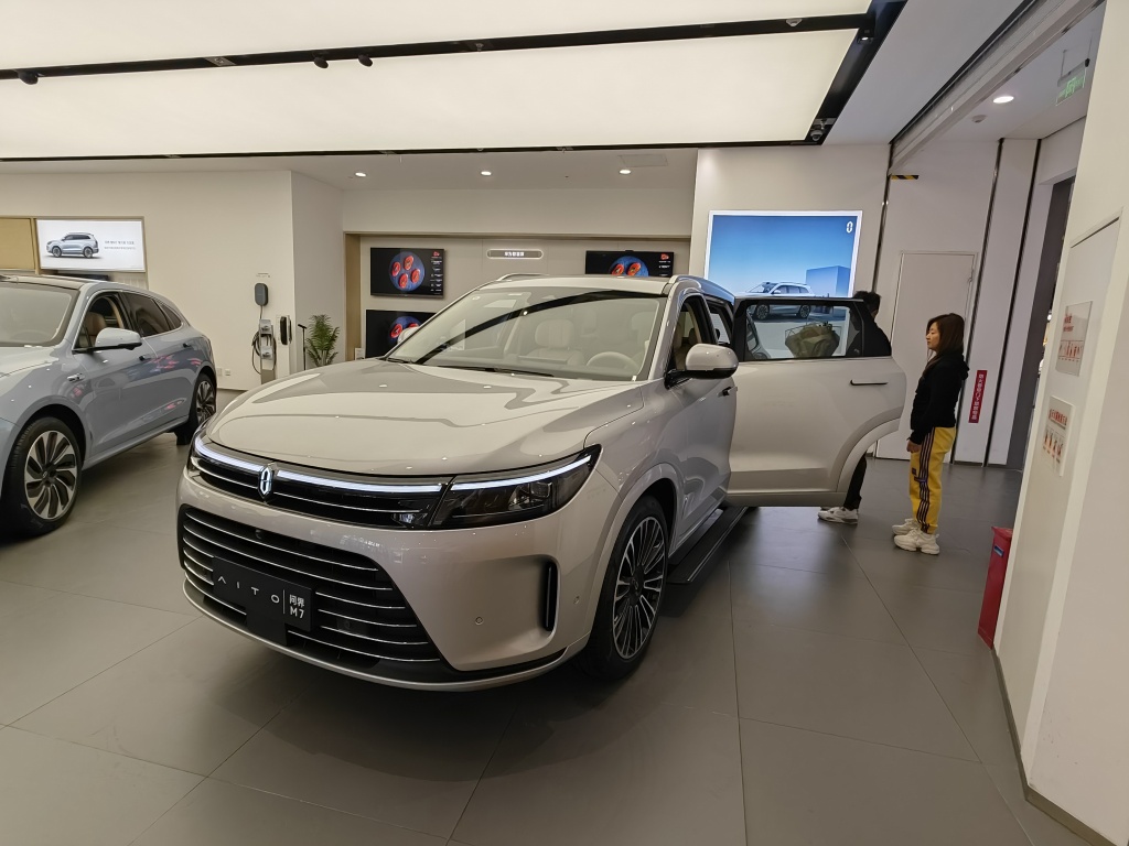 问界新m7详细讲解,问界新m7爆火