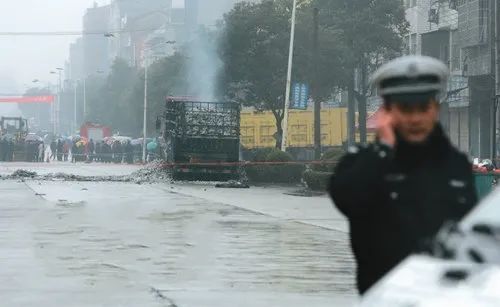 冬季交通运输安全提示卡~请查收！