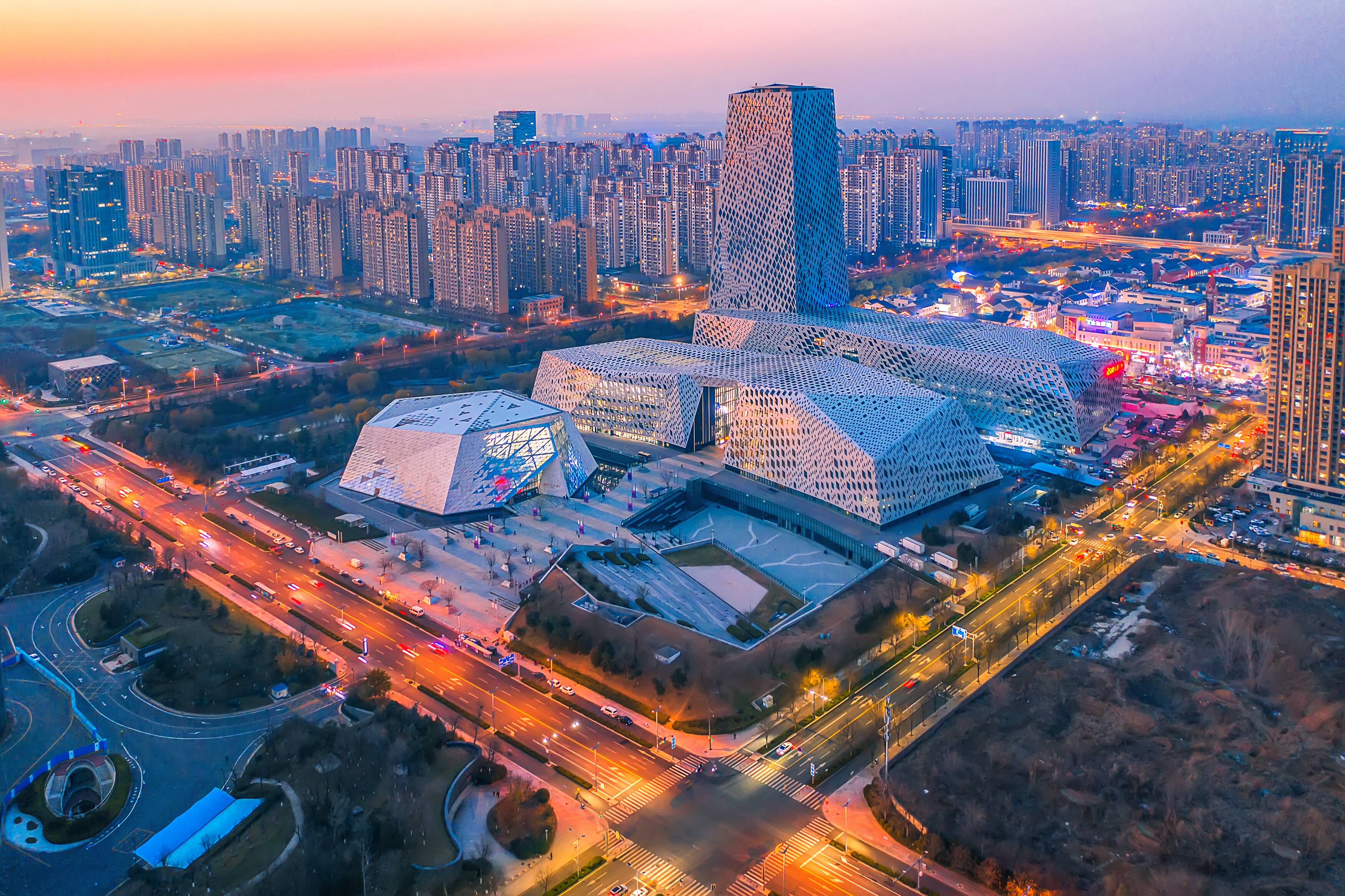 向高质量发展迈进,向深水区稳步迈进