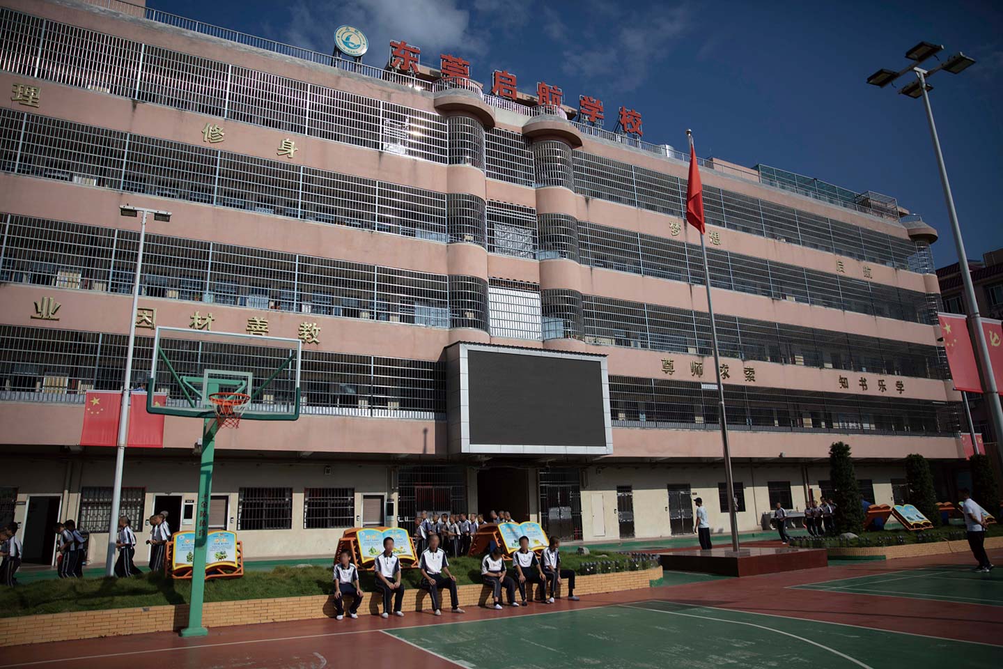 刑责年龄降低是什么政策,从严惩处未成年人犯罪内容