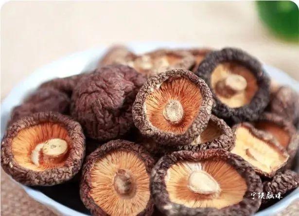 秦岭里面野生山货,秦岭深山老林特产