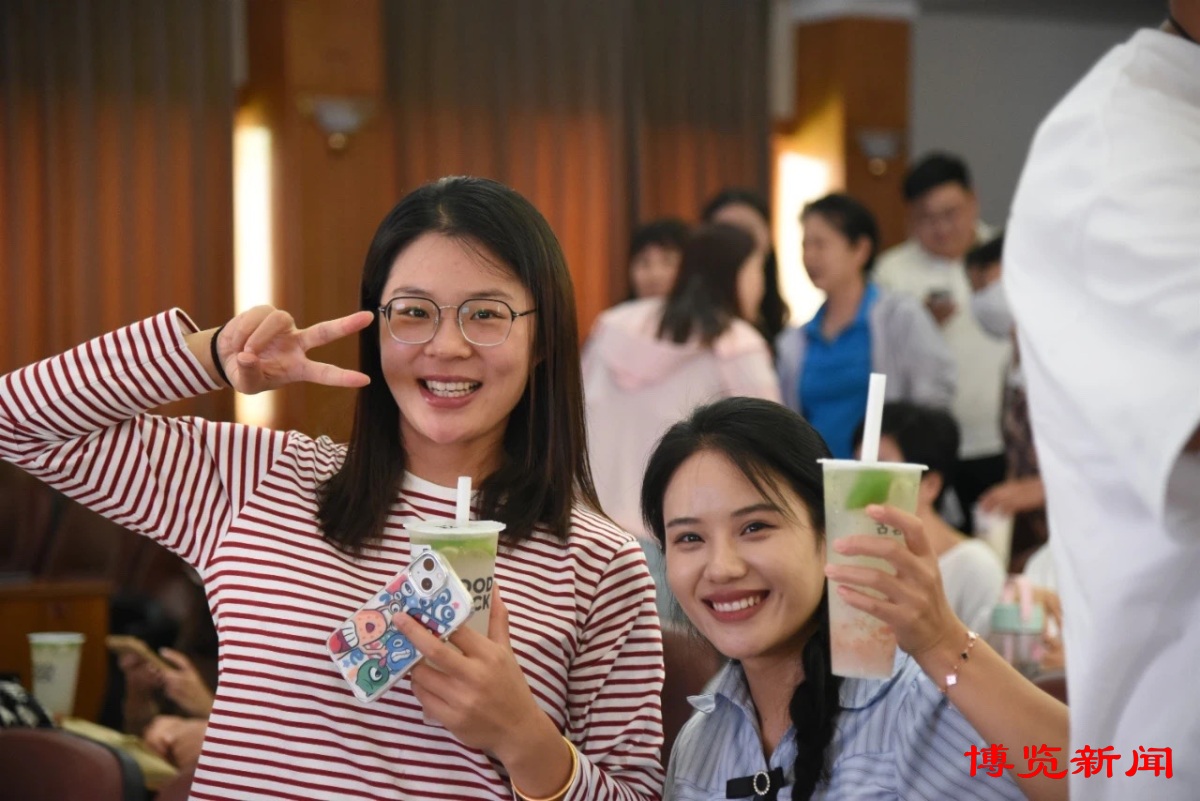 张店西六路小学开学季,张店区西六路小学教师风采