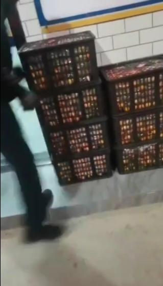 湖南常德超限检测站卸下8筐橘子,超限站扣下货车8箱橘子后续