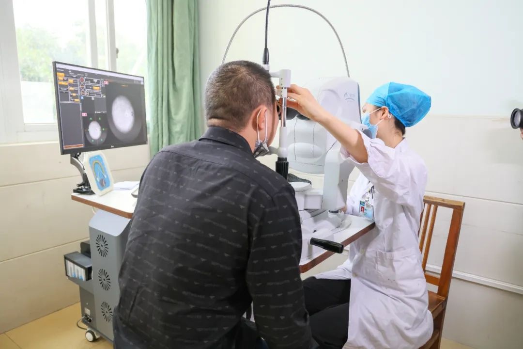 全飞秒smile3.0近视手术,smile近视手术半飞秒