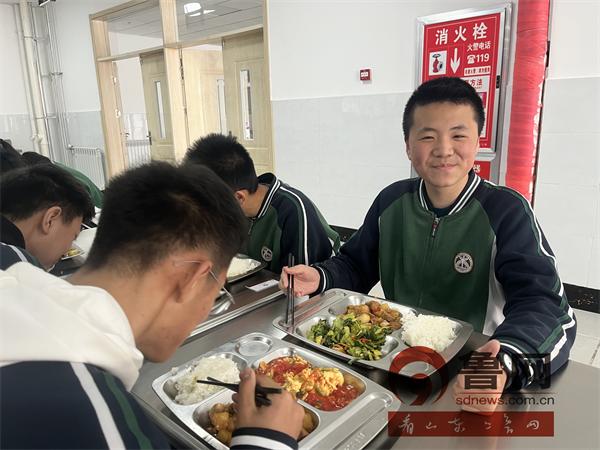 杏坛中学喜报,烟台高新区杏坛中学食堂电话
