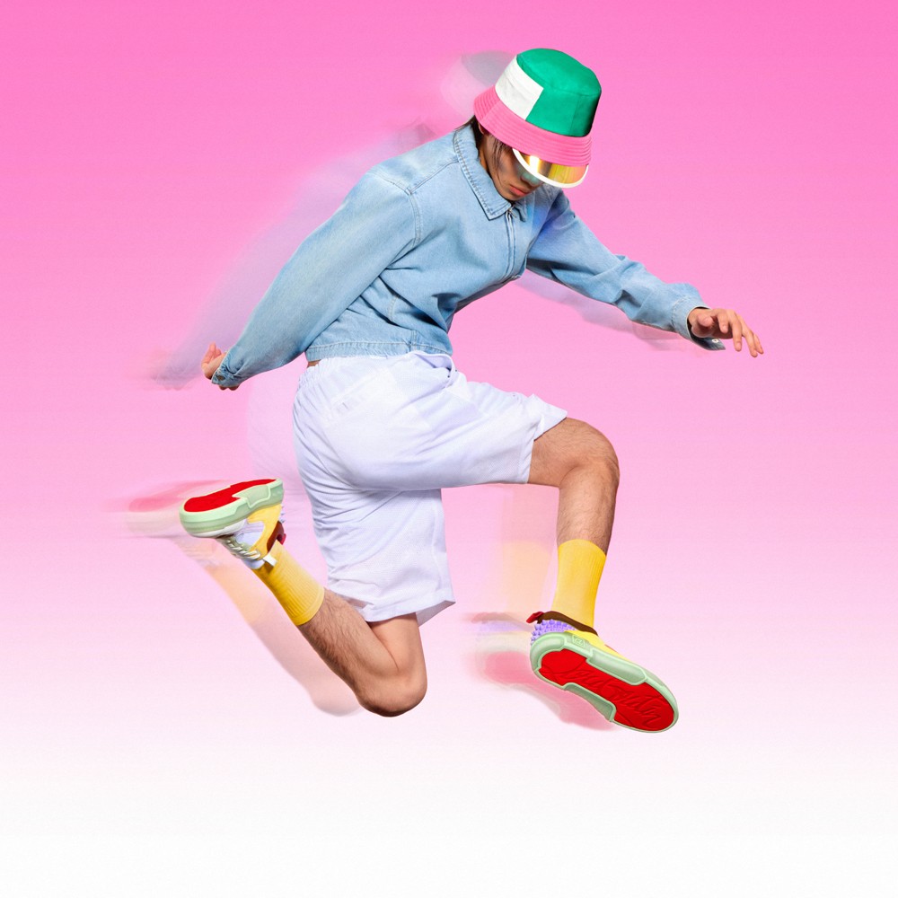 明星都在穿的CL「红底鞋」！居然是这种脚感！