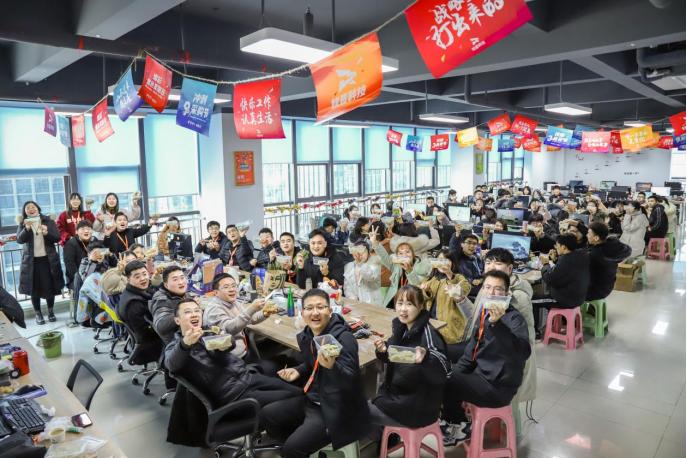 跨境电商成功的创业者是谁,跨境电商白手起家年入百万