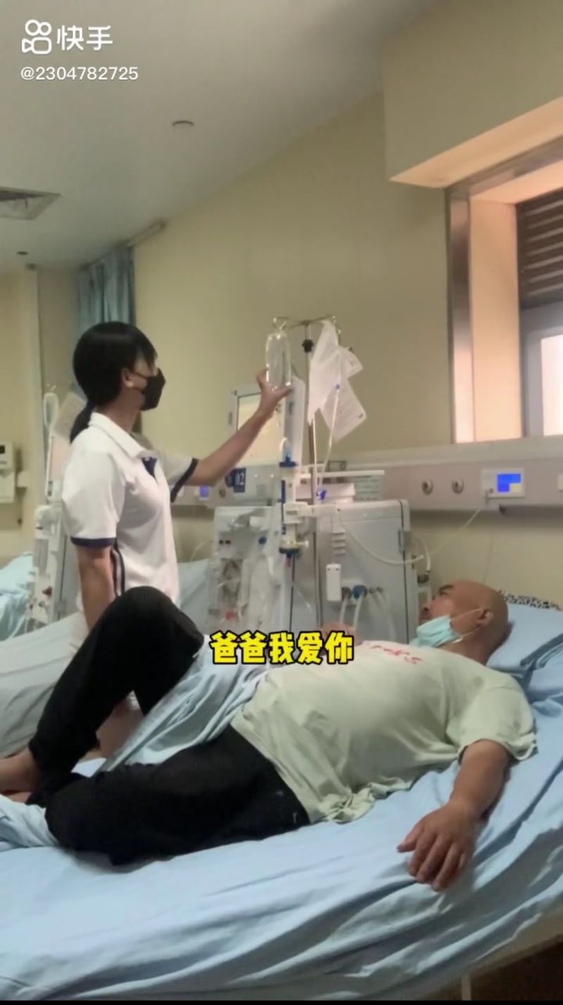 广西90后小姐姐又美又飒，在快手直播“手起刀落”，上万老铁天天围观