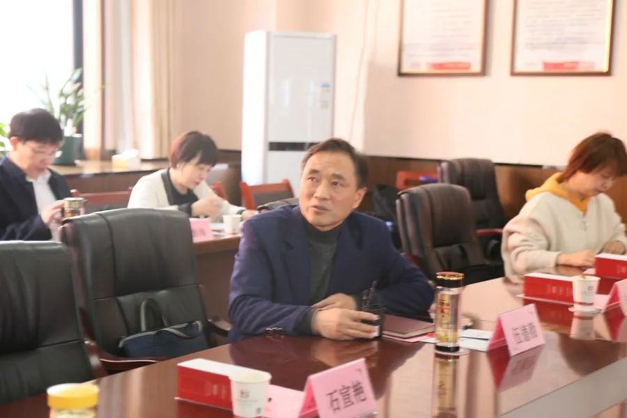 市名校（园）长领航工程班主题研讨会在合肥市颐和佳苑小学青阳路校区举办