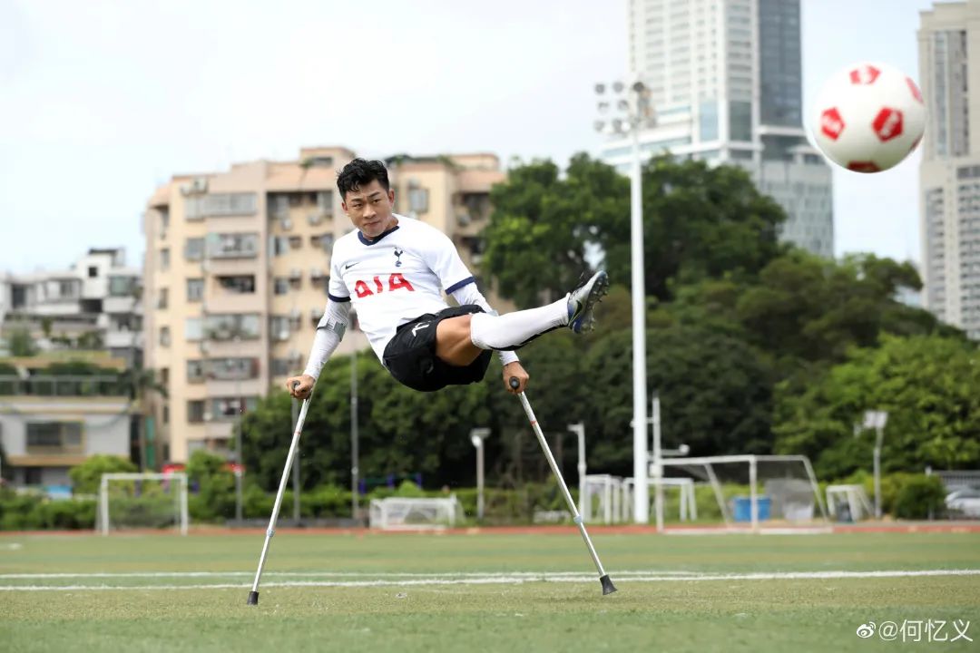 独腿小伙射门视频火了！但他的故事不止于此…