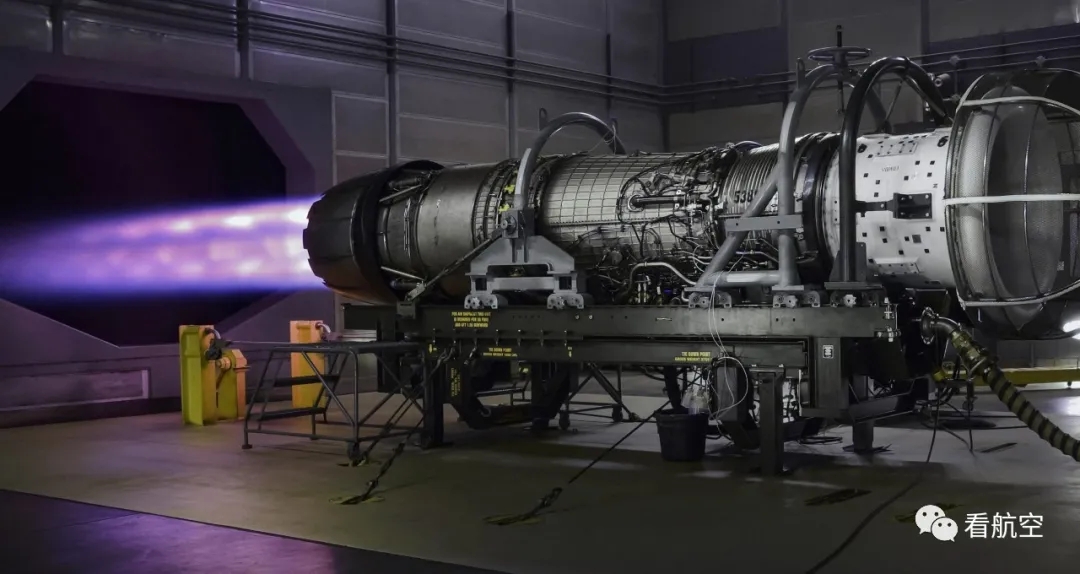 卡塔尔购买80架阵风战斗机,卡塔尔f15战机交付