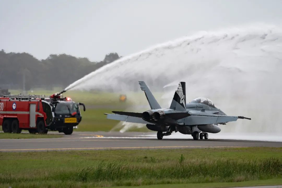 加拿大雪佛兰二手大黄蜂,二手大黄蜂值得买吗