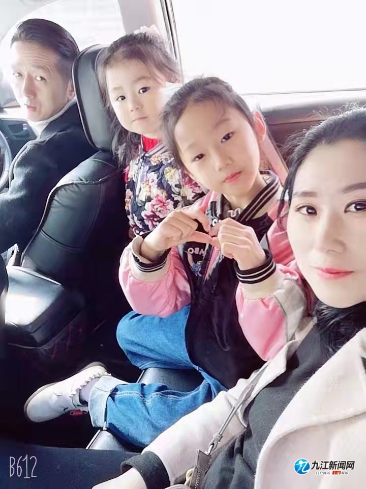 「全国最美家庭」胡海金家庭:“警察蓝”和“医护白”完美组合