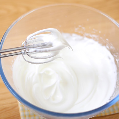 小纸杯奶油蛋糕的做法,奶油小纸杯蛋糕的简单做法