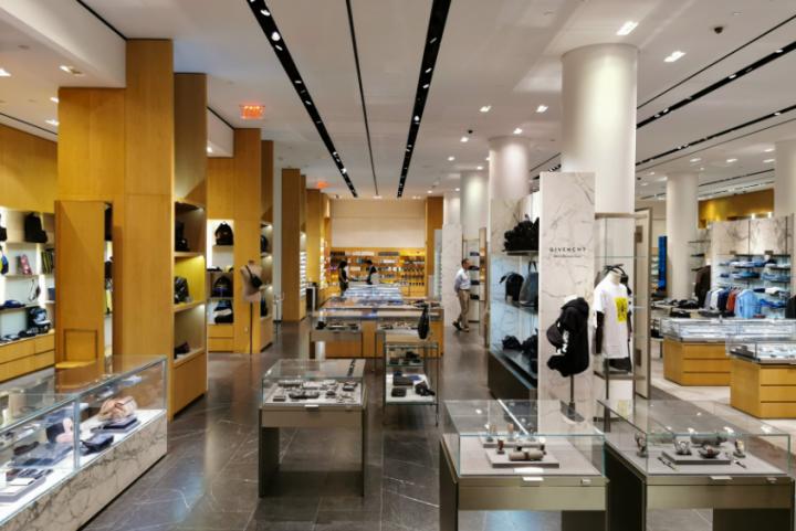 GUCCI消费者专柜验货遭拒品牌方有义务为顾客鉴定商品真伪吗？