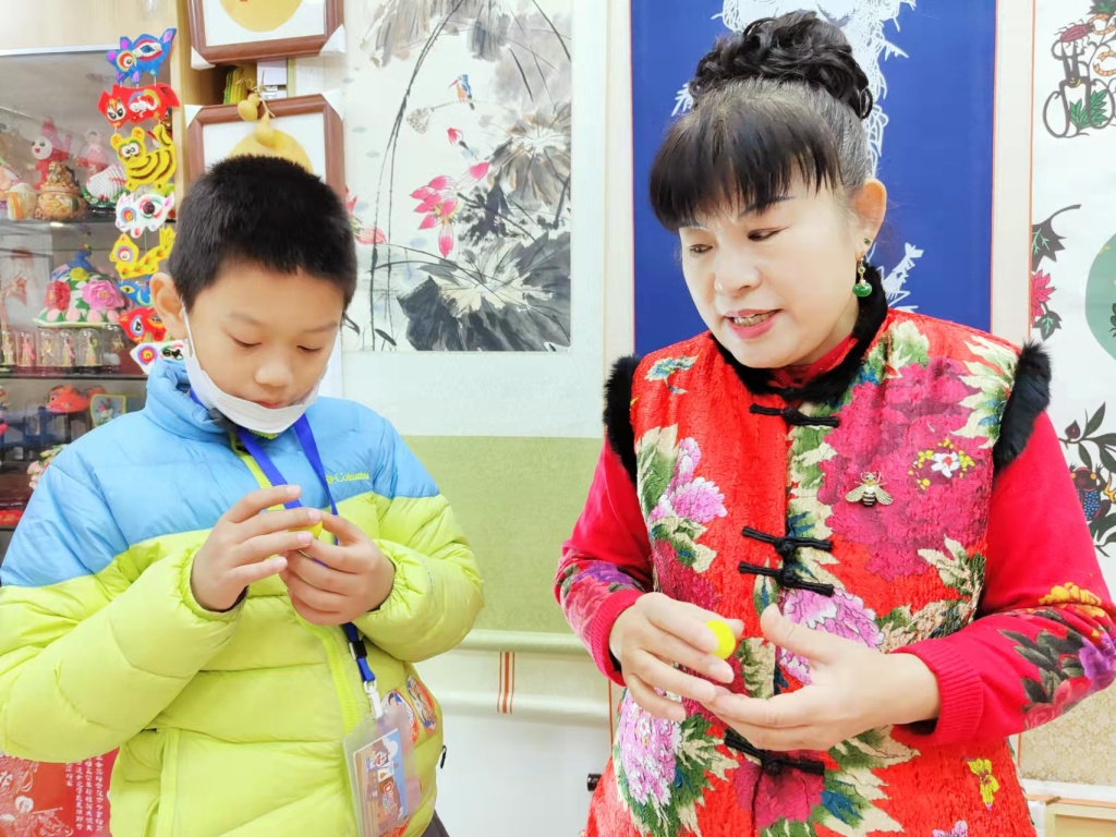 迎新春老虎手工,王虎面塑制作视频