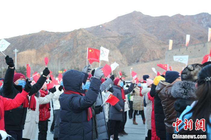 让中国人民感受到冬奥热情和期待,让全世界人民感受到中国冬奥会