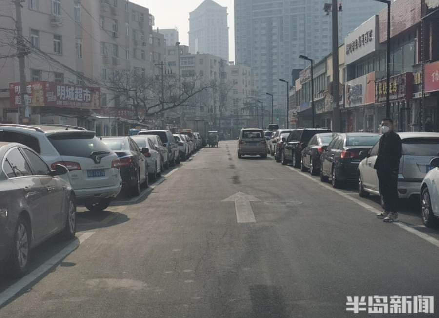 注意：这条美食街部分路段，双向调整为北向南单行